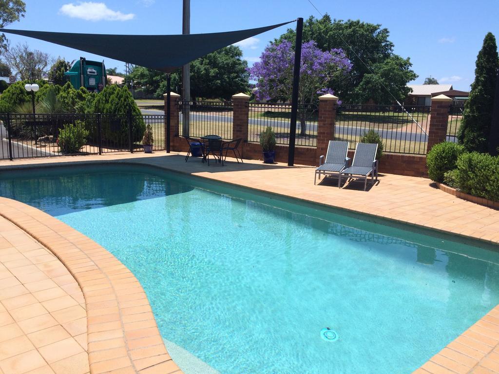 Cotswold Motor Inn Toowoomba Δωμάτιο φωτογραφία