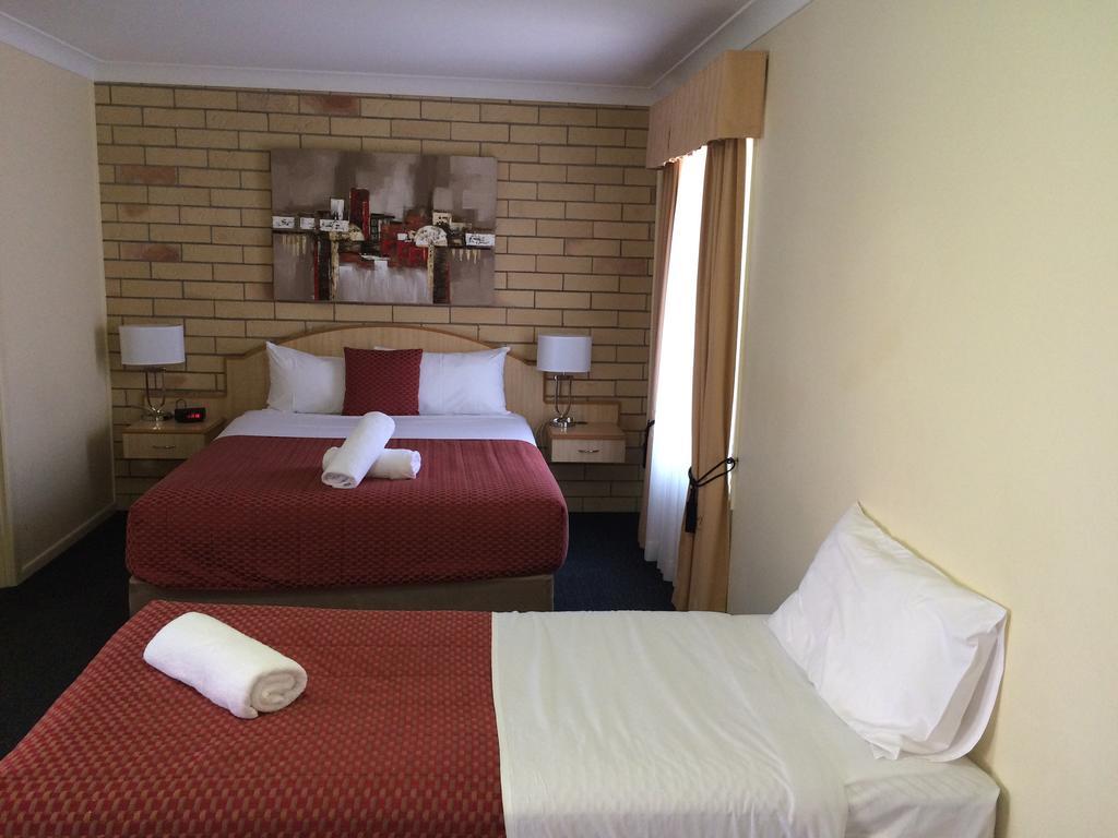 Cotswold Motor Inn Toowoomba Δωμάτιο φωτογραφία